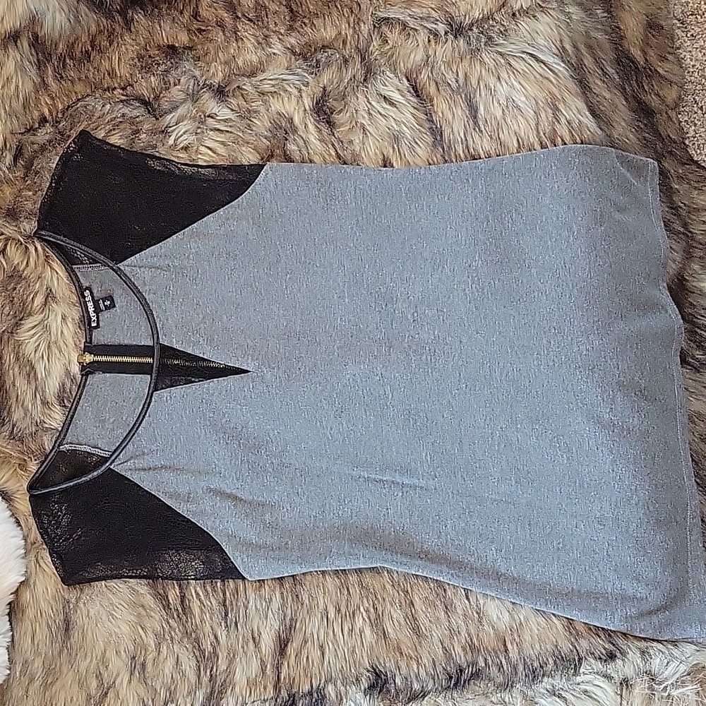 Express Size Medium Top